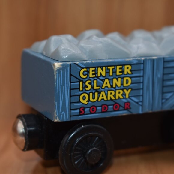 Boulder Car Center Island Quarry Sodor Wooden Trains Thomas & Friends Magnetic - Picture 2 of 8